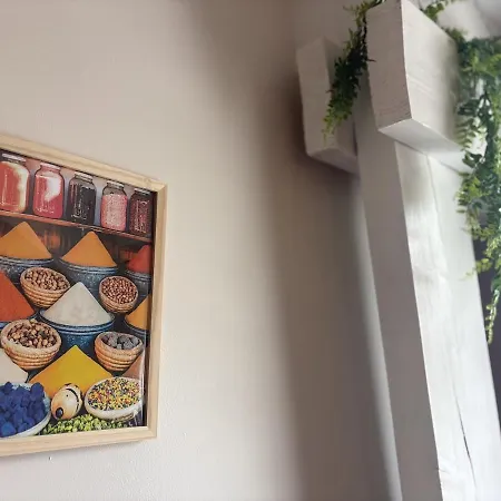 Des 5 Mondes Piscine Et Billard 10 Pers