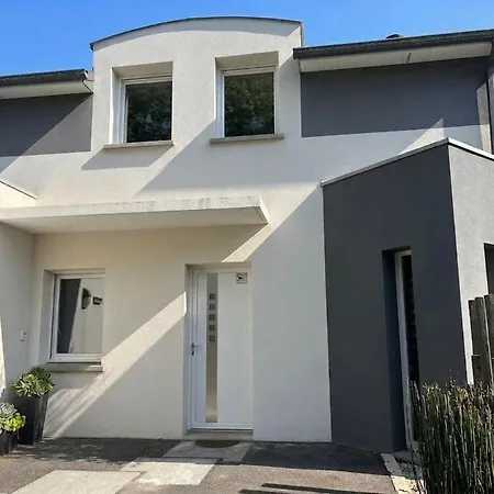 Villa Des 5 Mondes Piscine Et Billard 10 Pers *