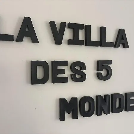 Des 5 Mondes Piscine Et Billard 10 Pers *